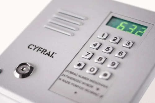 4 Benefits of Wireless Intercoms